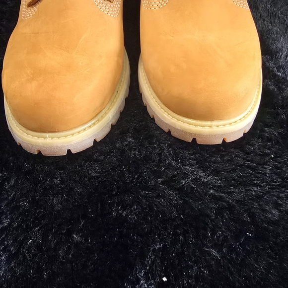 Timberland Tan Leather Boots - Picture 4 of 4